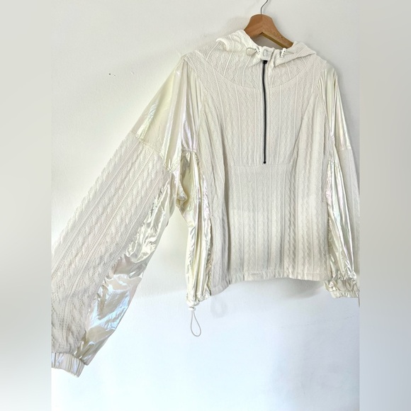 Free People‎ Movement Sweetest Pullover Cream Iridescent Hooded Half Zip Small